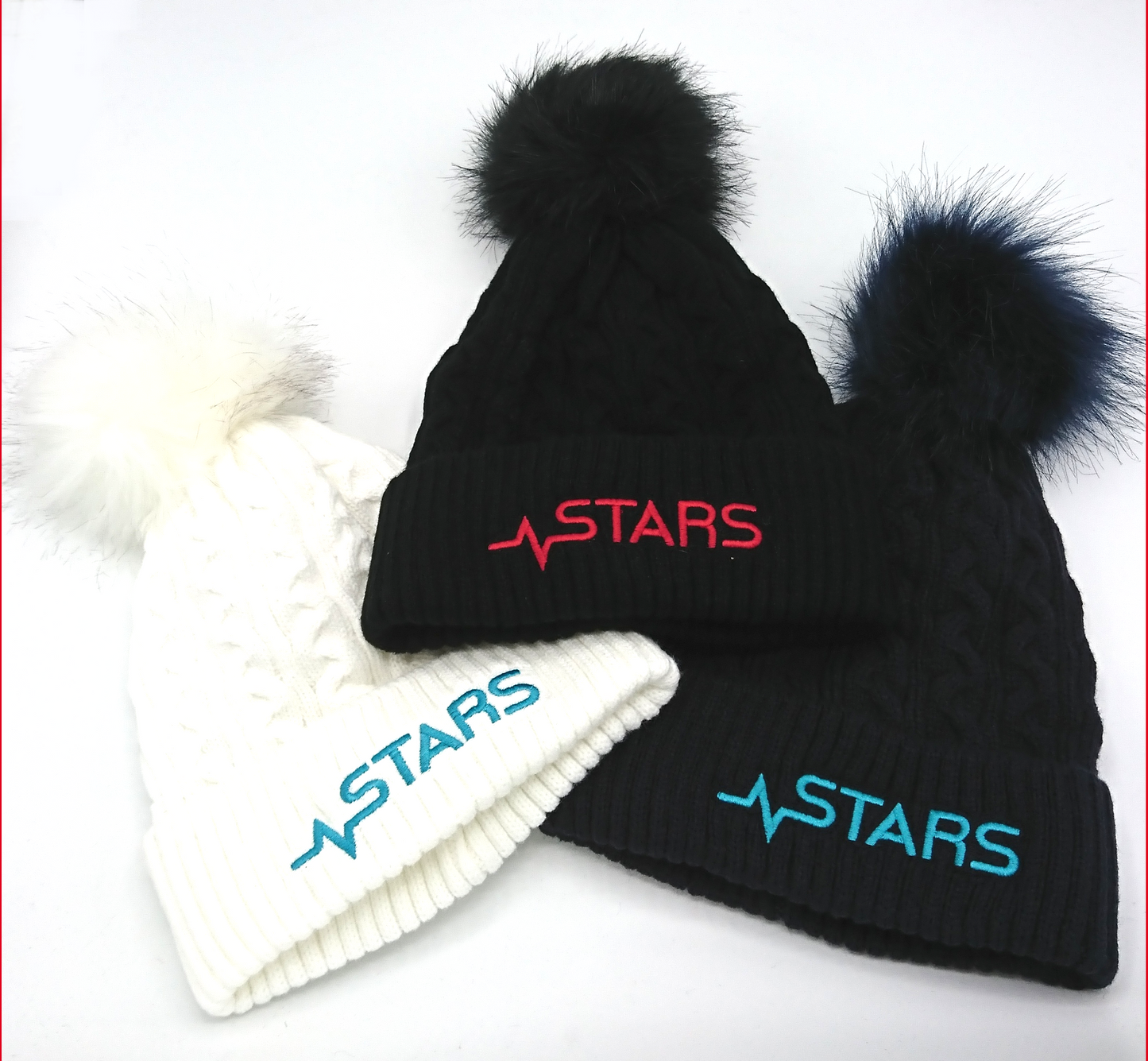 STARS Women's Pom Pom Toque